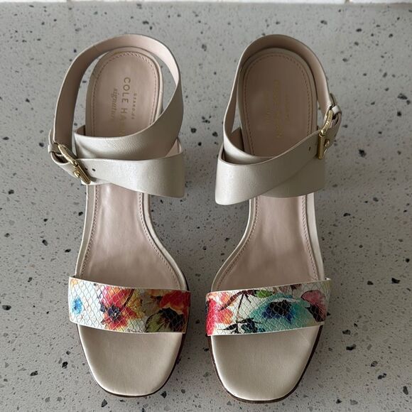 Cole Haan Cream & Floral Sandals Elegant Block Heel Buckle Ankle Strap Size 8B - Picture 2 of 16